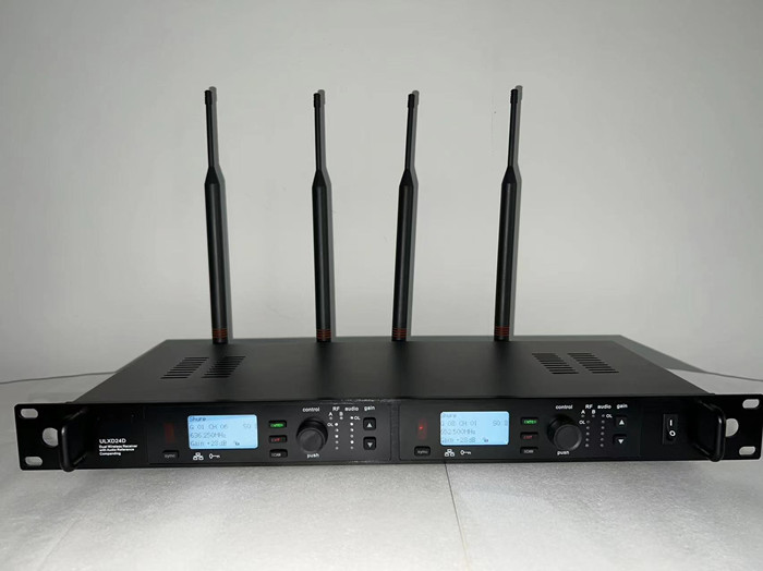 ULXD24D Dual Channel Professio - đánh giá và giá Uhf Wireless Microphone System Dual Channel